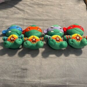 Ninja turtle stuffed set.